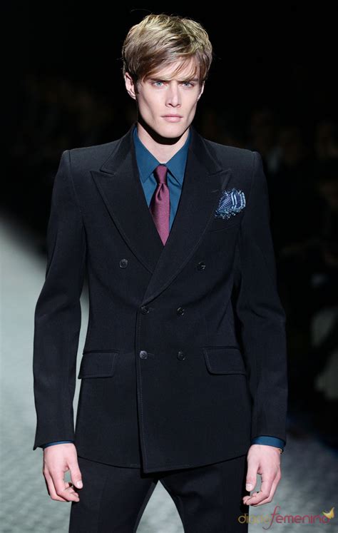 trajes de hombre gucci|Trajes Gucci de color gris para Hombre .